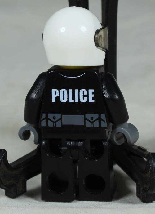 Lego mini figurine - Policeman with silver sunglasses (CTY0029a)