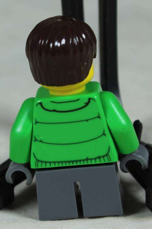 LEGO MINI FIGURINE-BOY SLEIGH RIDER(2012 HOLIDAY SET HOL024) BID NOW!!