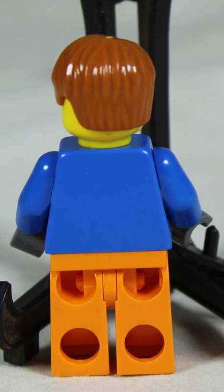LEGO MINI FIGURINE-MAN WITH FRECKLES(AIRPORT BUILDING CTY0215)BID NOW!!