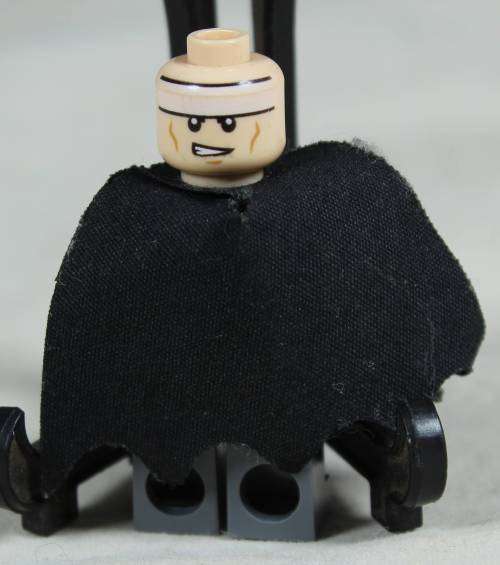 LEGO MINI FIGURINE-BATMAN(THE BAT VS BANE SH064)BID NOW