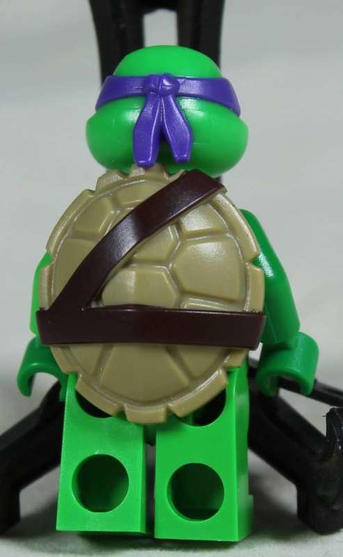 LEGO MINI FIGURINE-DONATELLO IN SCUBA GEAR TNT031 BID NOW