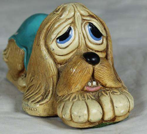Pendelfin hand painted stoneware - very sad looking pooch