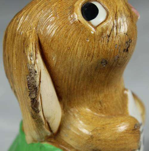 PENDELFIN HAND PAINTED STONEWARE RABBIT MADE IN ENGLAND-POLY IN GREEN BID NOW
