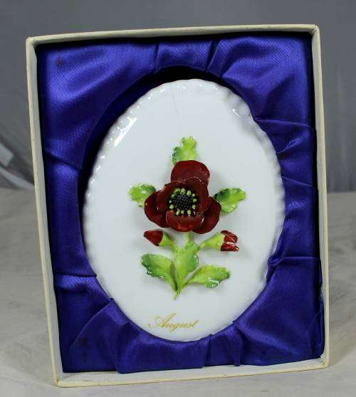 vintage Coalport wall plate in a box - made in England - August