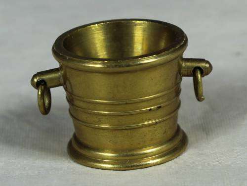 MINIATURE BRASS-SAND BUCKET BID NOW!