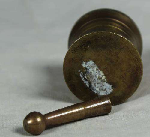 Miniature brass-mortar & pestil
