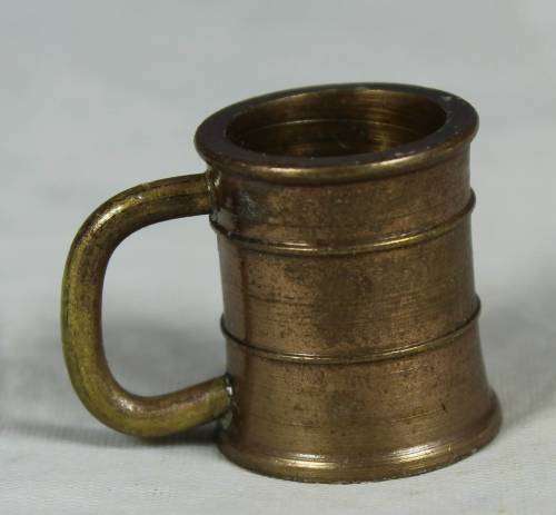 MINIATURE BRASS-MUG BID NOW!