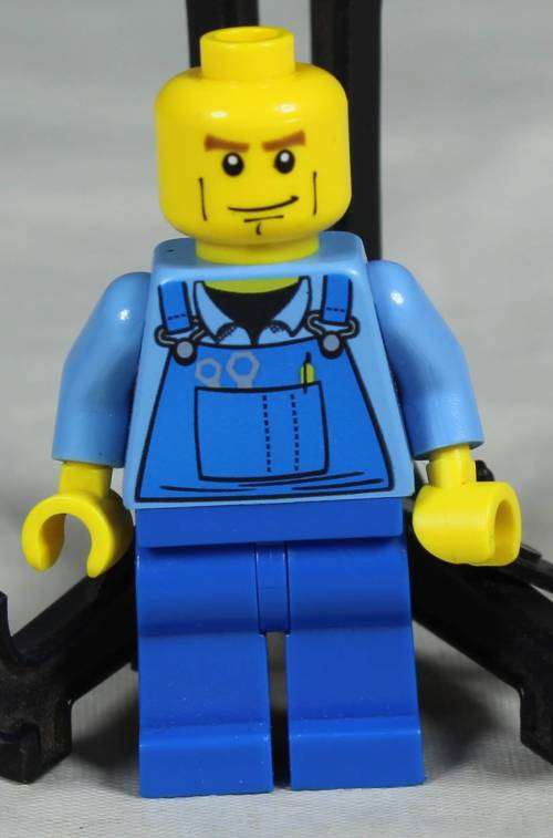 Lego mini figurine - Man in blue overalls (Train station TRN140)