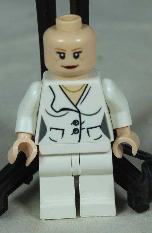 LEGO MINI FIGURINE-PEPPER POTS(IRON MAN,MALIBU MANSION ATTACK SH068) BID NOW