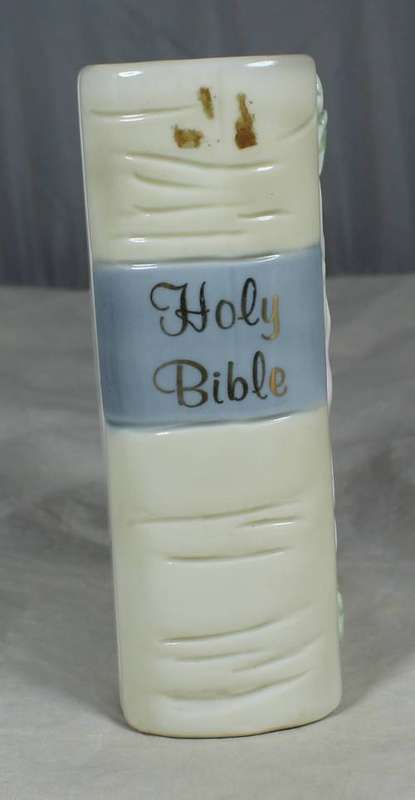 FIRST PORCELAIN HOLY COMMUNION COIN BANK (BEAUTIFUL) BID NOW !!