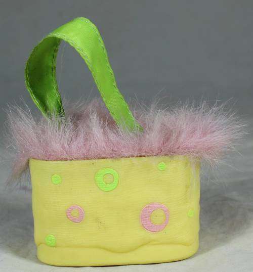Littlest pet shop yellow bunny basket 2004