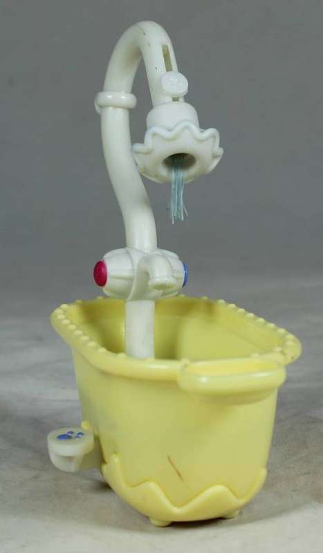 Little pet shop - yellow bath tub and shower