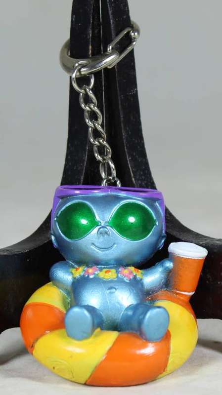 FAME MASTER - BLUE ALIEN KEY RING-BID NOW!