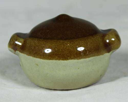 Miniature casserole pot