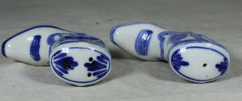 blue and white salt and pepper boot set