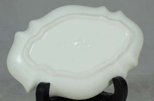 Trinket bowl with flowers