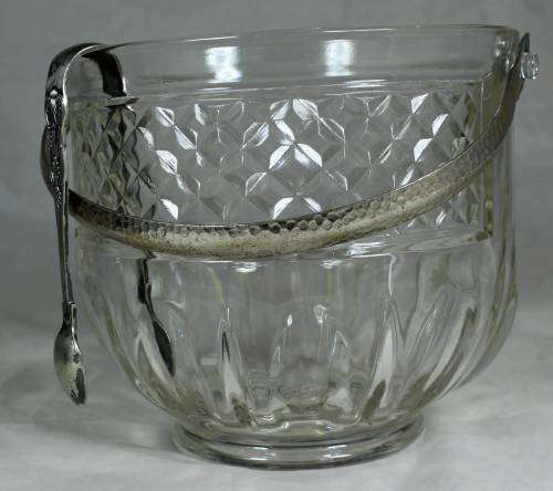 Glass bucket with tongs