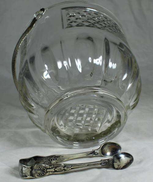 Glass bucket with tongs