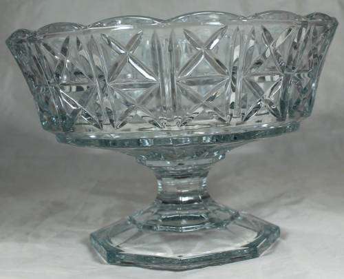 Glass center piece
