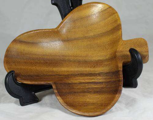 Three leaf wooden plate