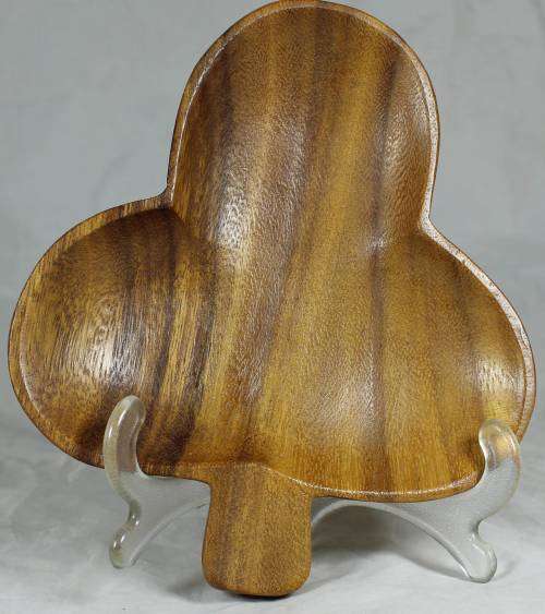 Three leaf wooden plate