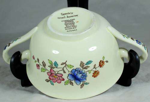COPELAND SPODE ROYAL JASMINE SOUP COUPE MADE IN ENGLAND(BEAUTIFUL) BID NOW!