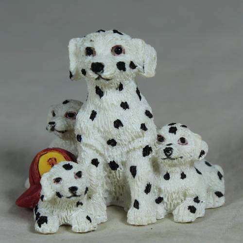Plastic dalmatian family