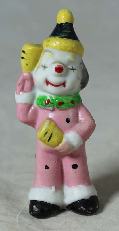 Miniature Clown -Playing the Maracas