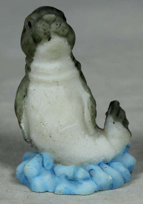 Miniature seal