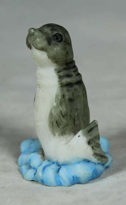 Miniature seal