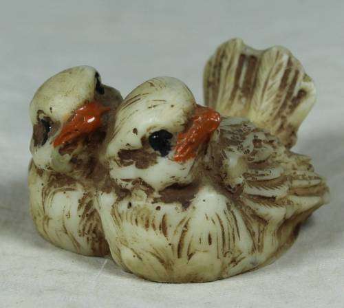 MINIATURE PAIR OF LOVEBIRDS (SO SWEET) BID NOW!!!