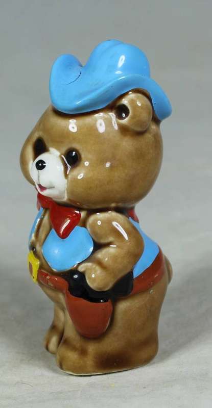 Miniature cowboy bear