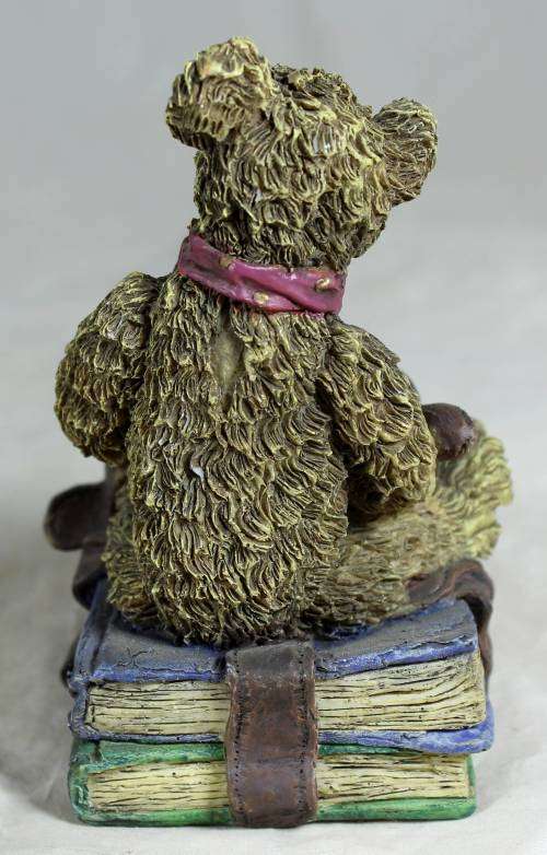 Vintage bear collection by Leonardo - bear with bell and school books
