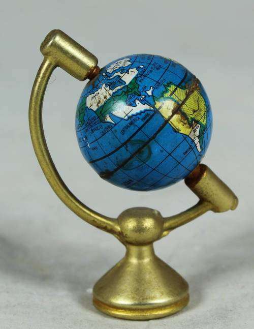 MINIATURE GLOBE-BID NOW!!