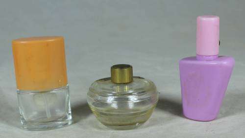 MINIATURE EMPTY SET OF THREE  PERFUME BOTTLES(BEAUTIFUL) BID NOW!!