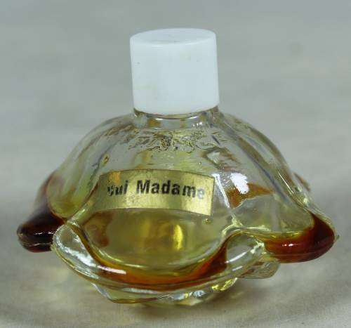 EMPTY ROSE SHAPED PERFUME BOTTLE(BEAUTIFUL) BID NOW!!
