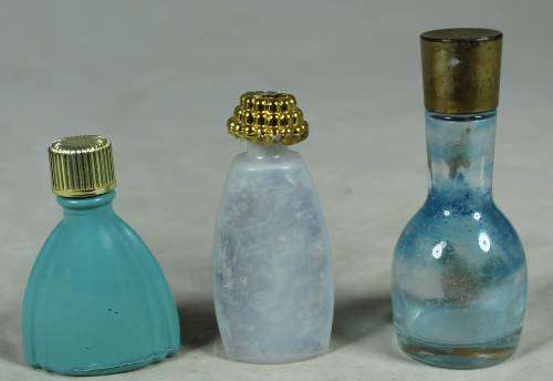 EMPTY MINIATURE SET OF THREE PERFUME BOTTLES(BEAUTIFUL) BID NOW!!
