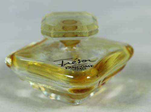 EMPTY MINIATURE LANCOME TRESOR PERFUME BOTTLE(BEAUTIFUL) BID NOW!!