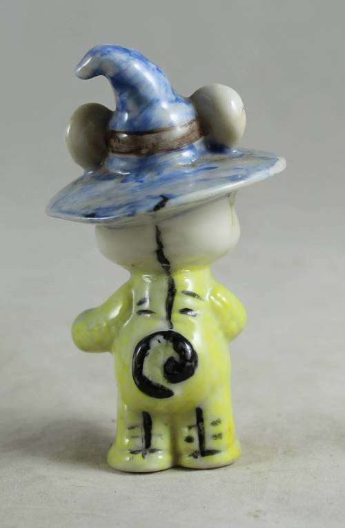 Porcelain rabbit