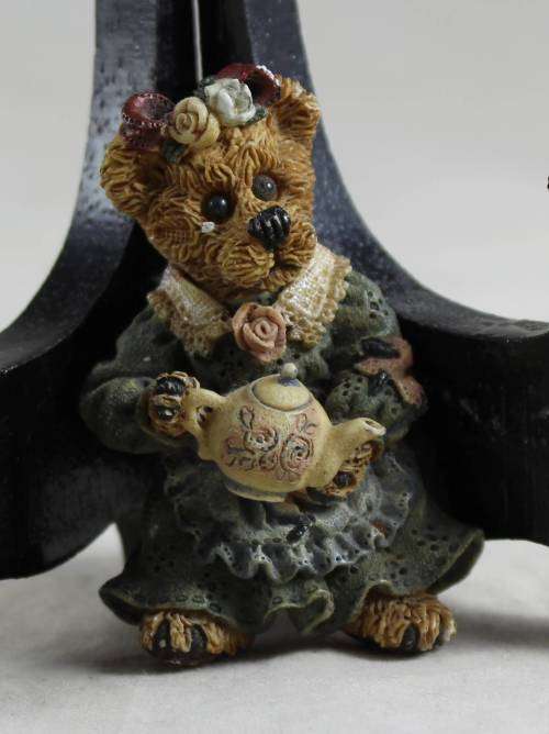 Mother bear lapel pin