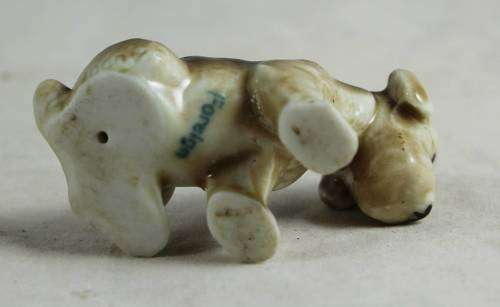 Small porcelain puppy