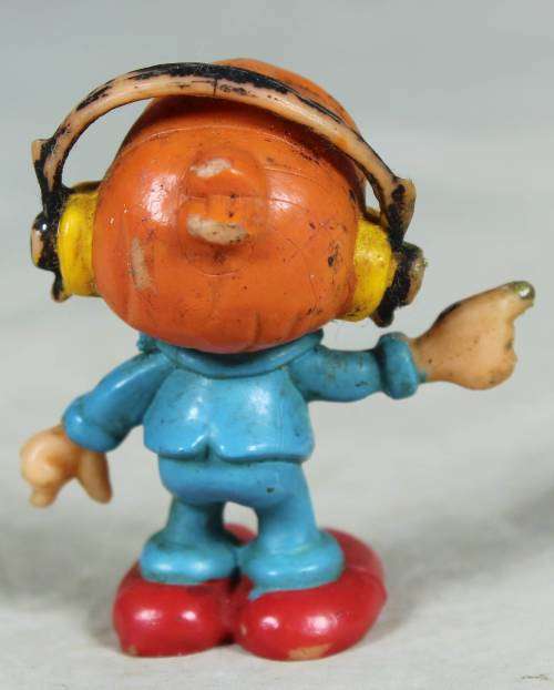 Sennheiser electronics promotional figurine