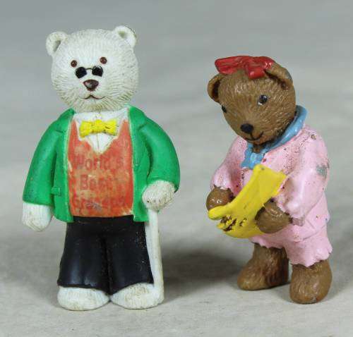 Pair of plastic bears