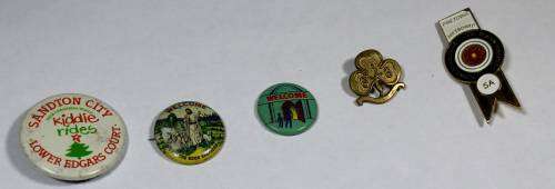 Set of 5 lapel pins
