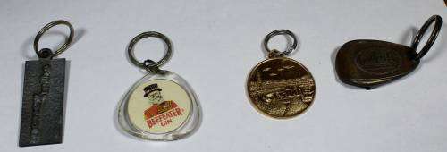 Set of 4 keyrings