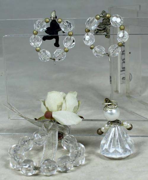 Set of home made jewelry