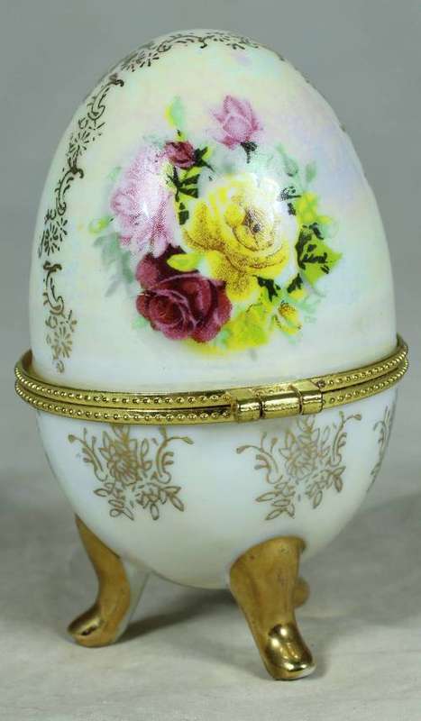 Porcelain Faberse style holder - roses motif