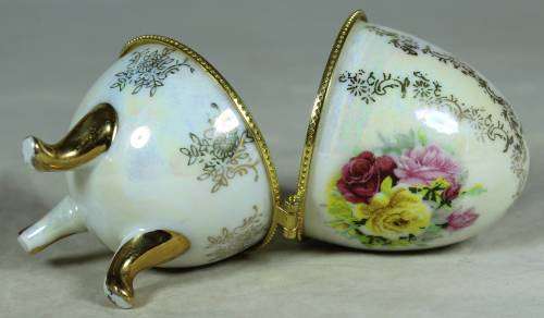 Porcelain Faberse style holder - roses motif