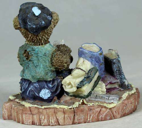 Seated bear - stop and consider God`s wonders