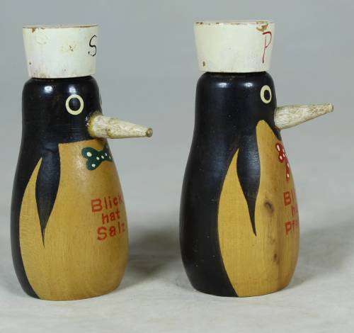 Blick hat penguin salt & pepper shaker set